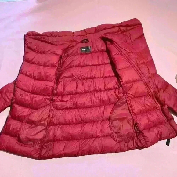 Mackage Montreal Red Asymmetrical Goose Down Zip Sleeves Vest Puffer Jacket - Picture 4 of 12